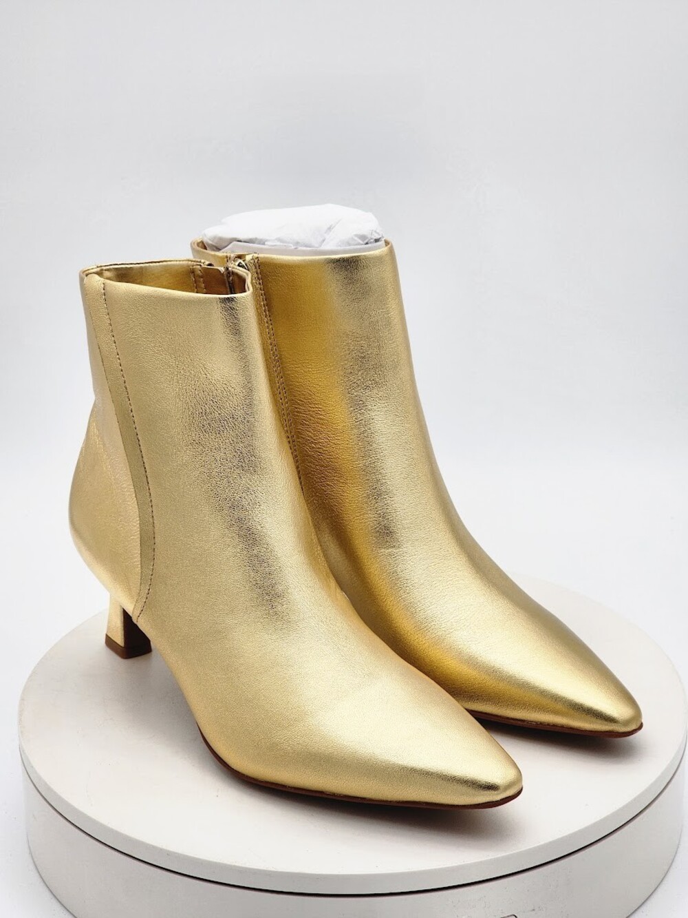 Naturalizer Deesha Gold Leather Pointed Toe Booties Women’s 9M